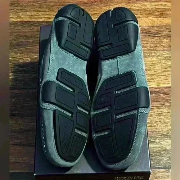 Kenneth Cole Reaction World Hold On Men's Size 9 Gray Suede Leather Slip On New - Picture 7 of 7